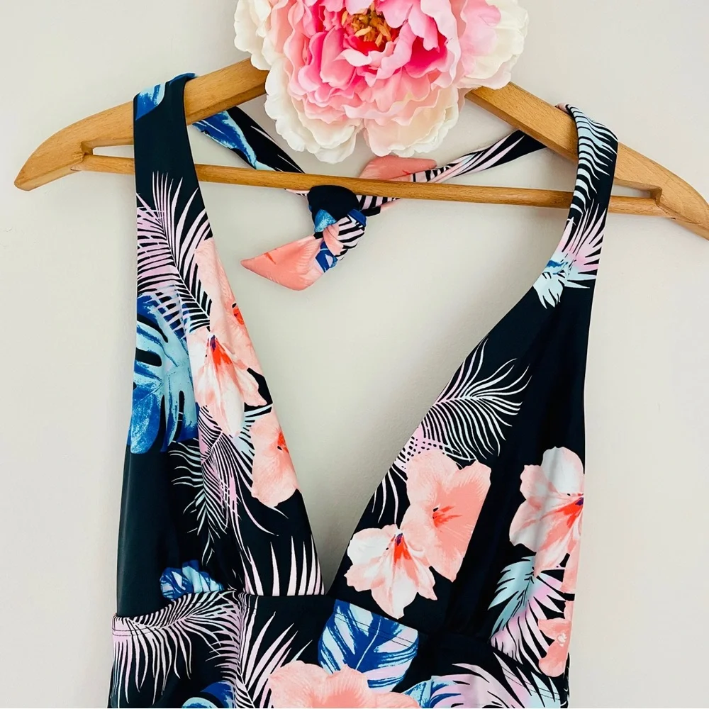 DKNY Black One-Piece Swimsuit Black Vibrant Tropical Floral Accents Large